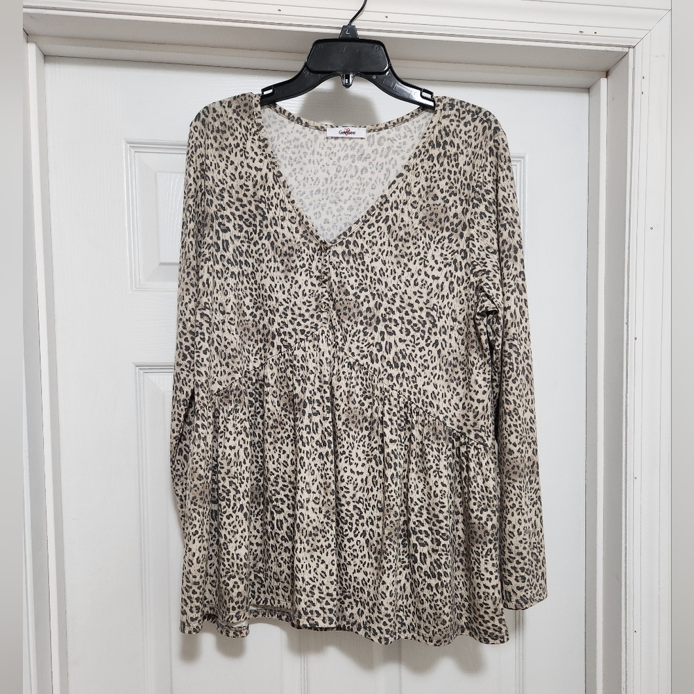 Womens Boutique Leopard Top Large
